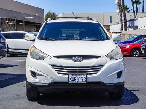 Used 2012 Hyundai Tucson GLS image 2