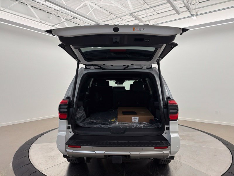 New 2026 Toyota 4Runner Limited AWD/4WD image 9