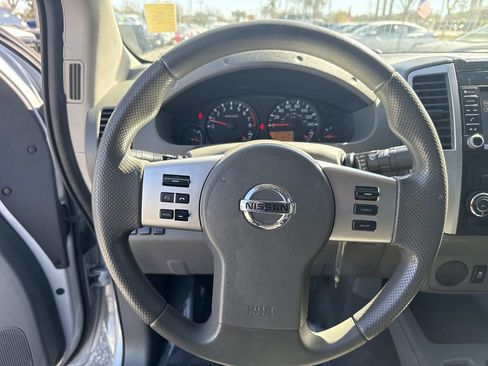 Certified 2019 Nissan Frontier SV image 24