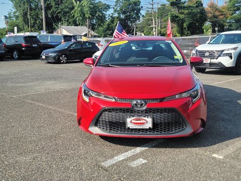 Used 2021 Toyota Corolla LE FWD image 2