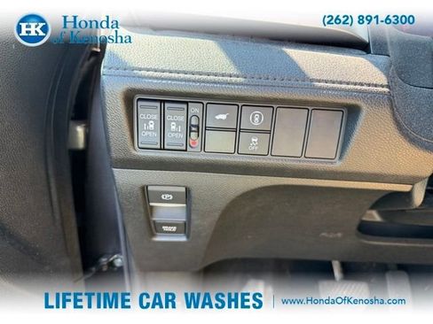 Used 2024 Honda Odyssey EX-L image 8