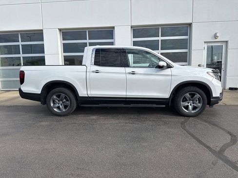 Used 2023 Honda Ridgeline RTL-E image 3