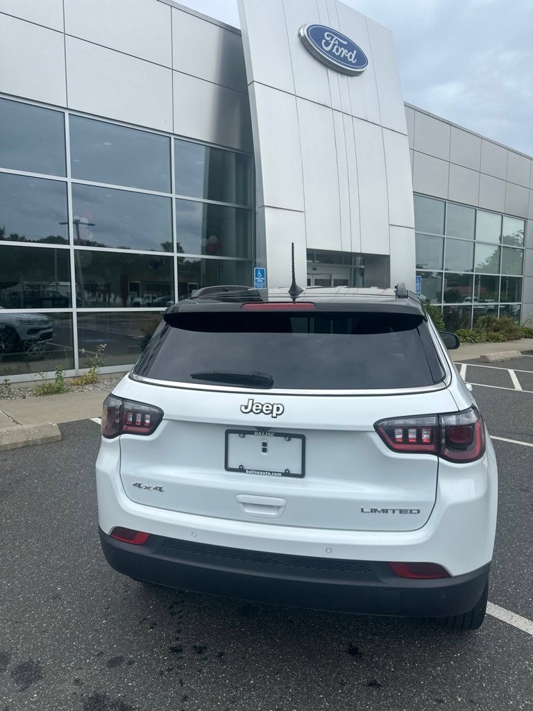 Used 2024 Jeep Compass Limited AWD/4WD image 4