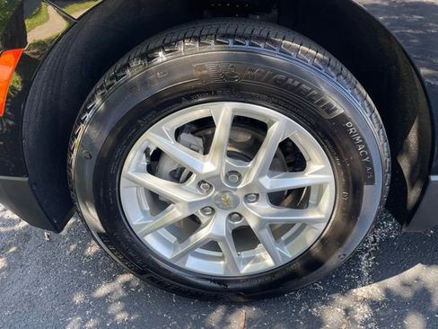 Used 2024 Chevrolet Equinox LT w/ LPO, Floor Liner Package FWD image 41