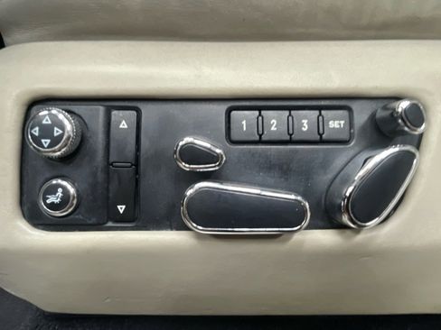 Used 2006 Bentley Flying Spur Flying Spur AWD/4WD image 16