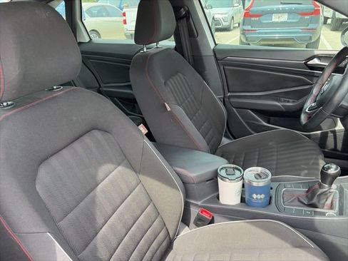 Used 2019 Volkswagen Jetta GLI image 36