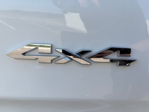 New 2026 RAM 1500 Laramie AWD/4WD image 13