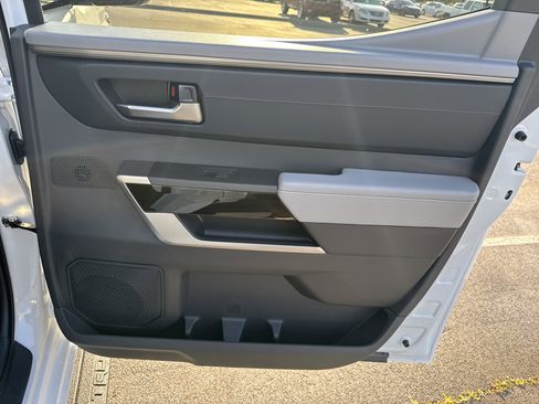 New 2026 Toyota Tundra Limited AWD/4WD image 34