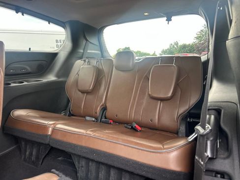 Certified 2018 Chrysler Pacifica Limited w/ Advanced Safetytec Group FWD image 8