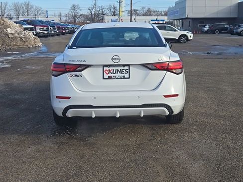 Used 2024 Nissan Sentra SV image 11