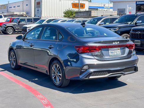 Used 2024 Kia Forte LXS FWD image 2