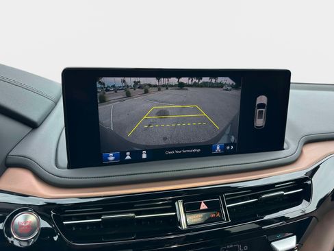 Used 2025 Acura MDX SH-AWD w/ Technology Package image 23