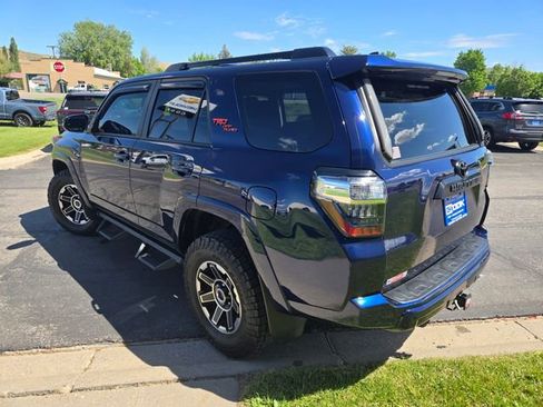 Used 2024 Toyota 4Runner TRD Off-Road Premium w/ Moonroof Package AWD/4WD image 5