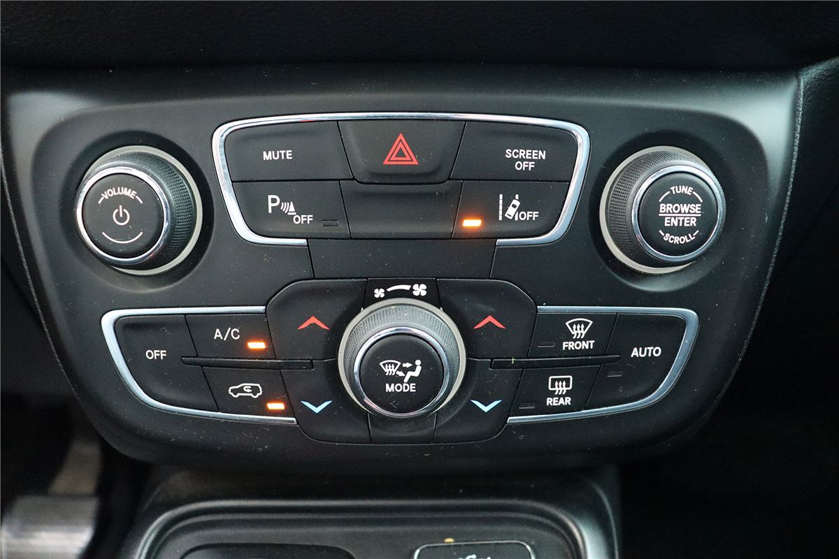 Used 2021 Jeep Compass Trailhawk w/ Convenience Group AWD/4WD image 33