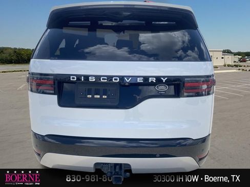 Used 2023 Land Rover Discovery Metropolitan Edition AWD/4WD image 9