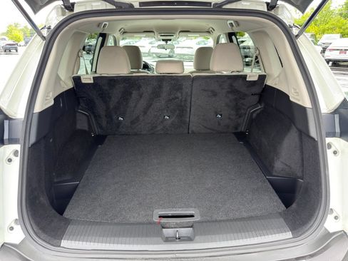 Used 2023 Nissan Rogue SV AWD/4WD image 29