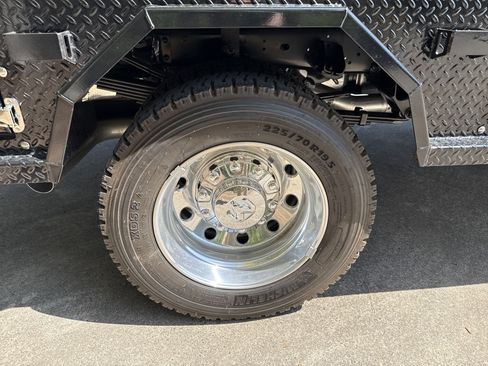 New 2026 RAM 5500 4x4 Crew Cab w/ Laramie Trim Package image 20