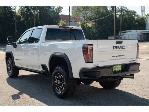 New 2026 GMC Sierra 2500 AT4X w/ LPO, Black Badging Package AWD/4WD image 6