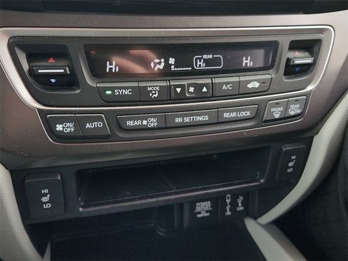 Used 2017 Honda Pilot EX-L image 29
