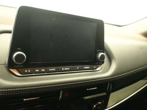 Used 2023 Nissan Rogue SL AWD/4WD image 16