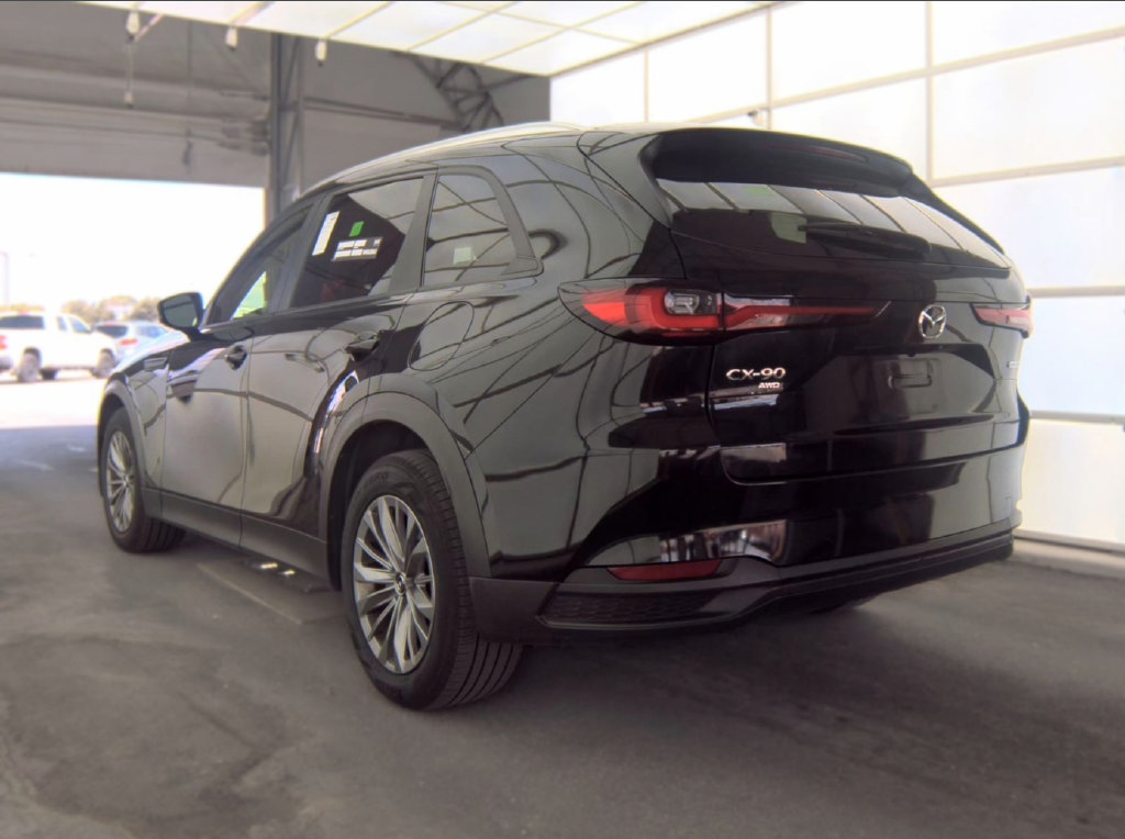 Used 2024 MAZDA CX-90 3.3 Turbo w/ Select Package AWD/4WD image 3
