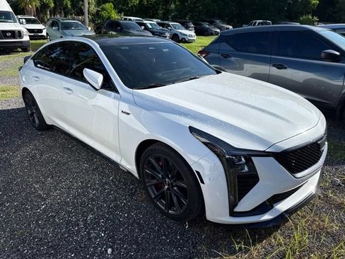Used 2025 Cadillac CT5 V w/ Technology Package RWD image 2