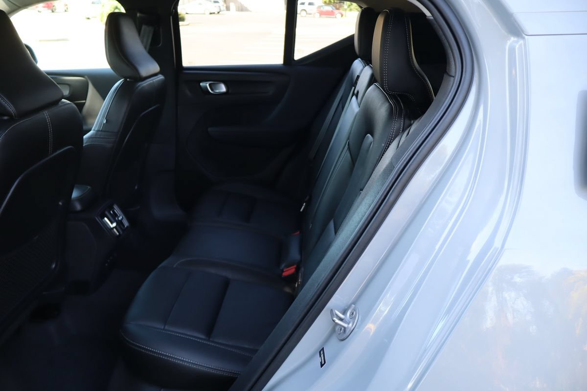 Used 2024 Volvo XC40 B5 Core w/ Protection Package Premier AWD/4WD image 20