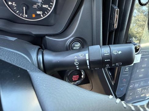 New 2026 Subaru Forester Premium image 34