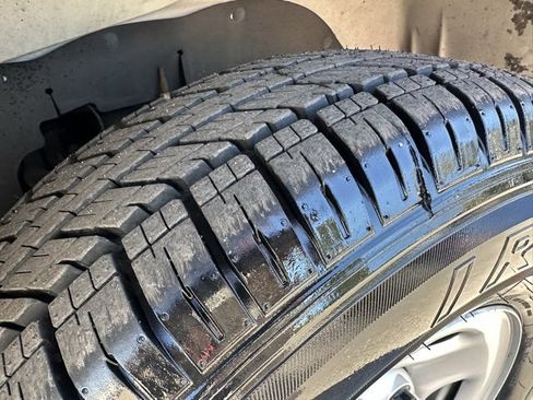 Used 2020 GMC Savana 2500 w/ Driver Convenience Package image 10