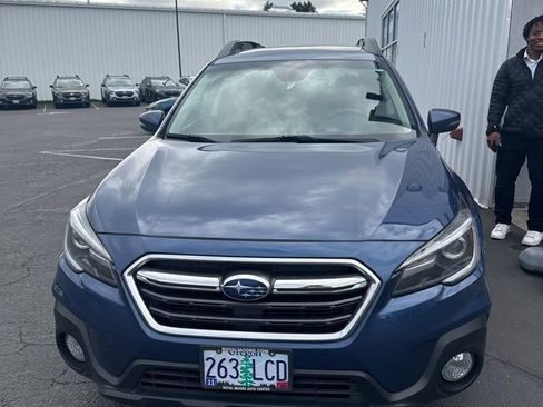 Used 2019 Subaru Outback 2.5i Limited w/ Popular Package #2 image 1