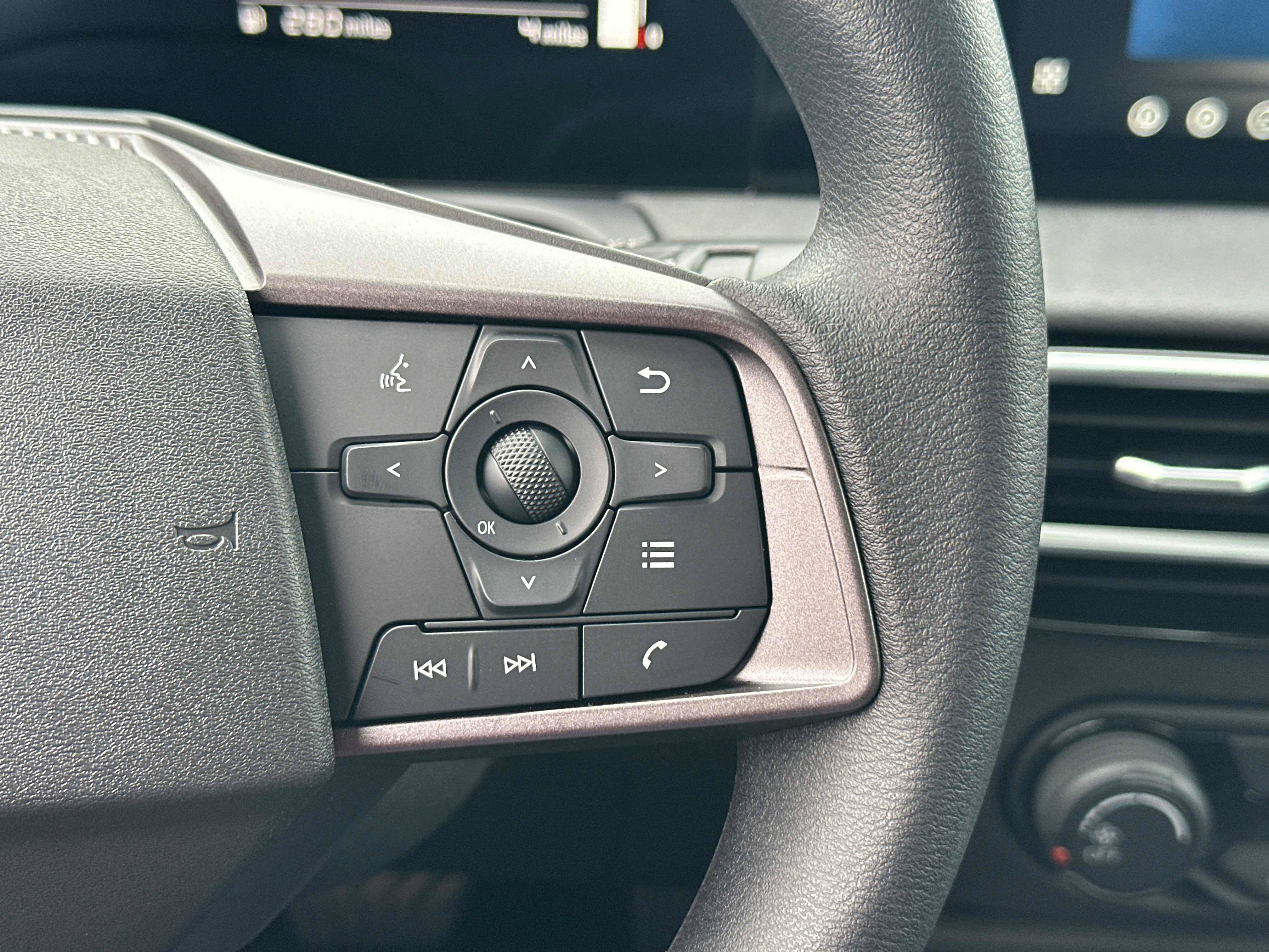 New 2027 Nissan Sentra S w/ Floor Mat Package FWD image 37