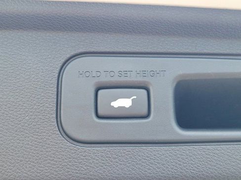 Used 2023 Honda Odyssey EX-L image 12