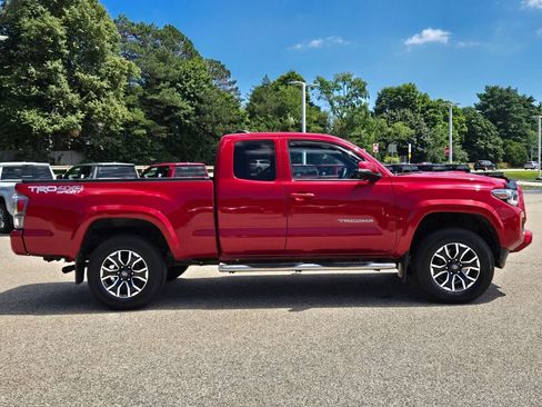 Used 2020 Toyota Tacoma TRD Sport w/ Technology Package AWD/4WD image 7