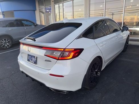 Used 2023 Honda Civic Sport Touring image 4