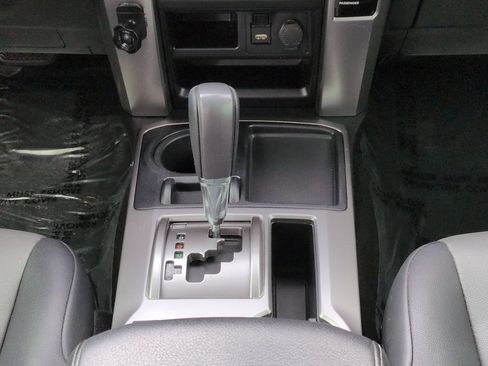 Used 2022 Toyota 4Runner SR5 Premium w/ Moonroof Package RWD image 19