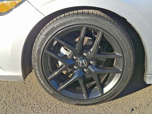 Used 2024 Honda Civic Sport image 8