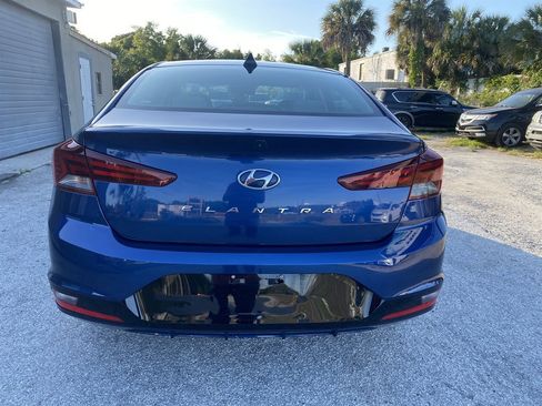 Used 2019 Hyundai Elantra SEL FWD image 6