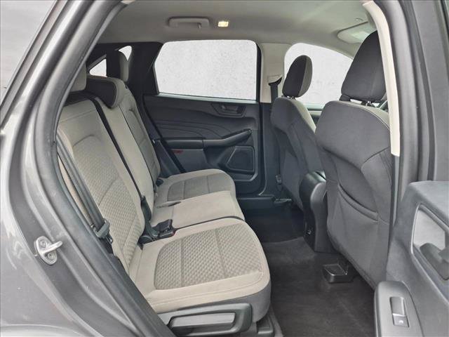 Used 2022 Ford Escape SE FWD image 18