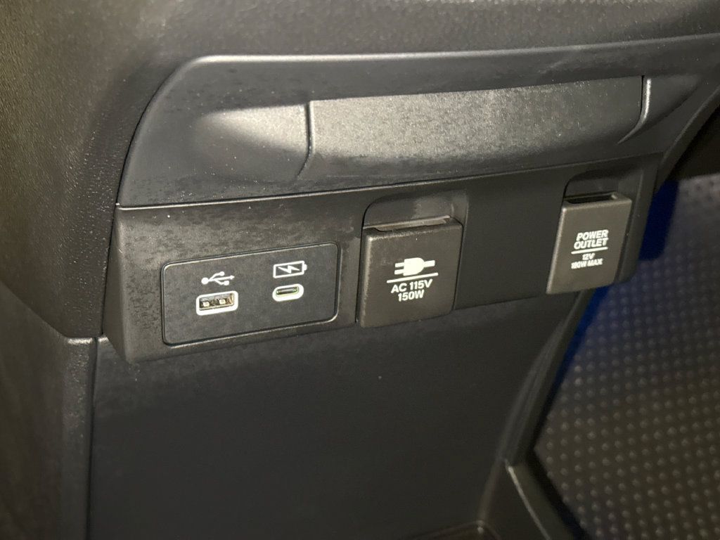Used 2026 Honda Odyssey Elite image 31