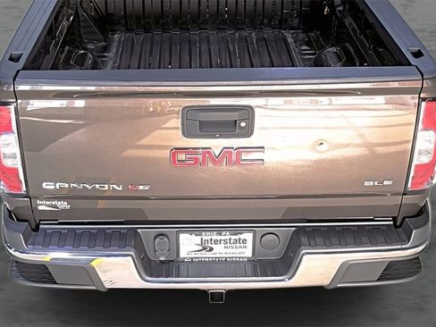 Used 2019 GMC Canyon SLE w/ SLE Convenience Package image 11