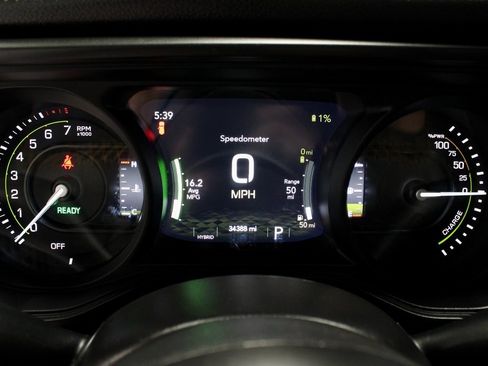 Used 2024 Jeep Wrangler Unlimited image 30