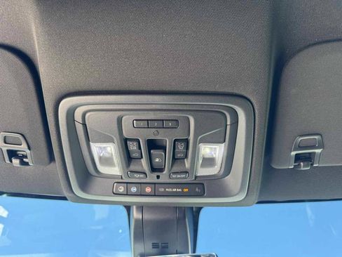 Used 2021 GMC Sierra 1500 AT4 w/ AT4 Premium Package AWD/4WD image 24