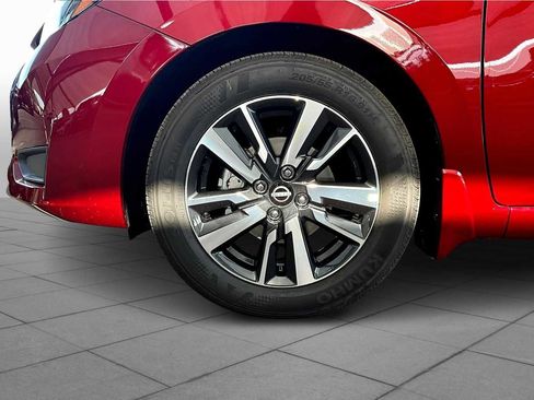 New 2025 Nissan Versa SV w/ Trunk Package image 9