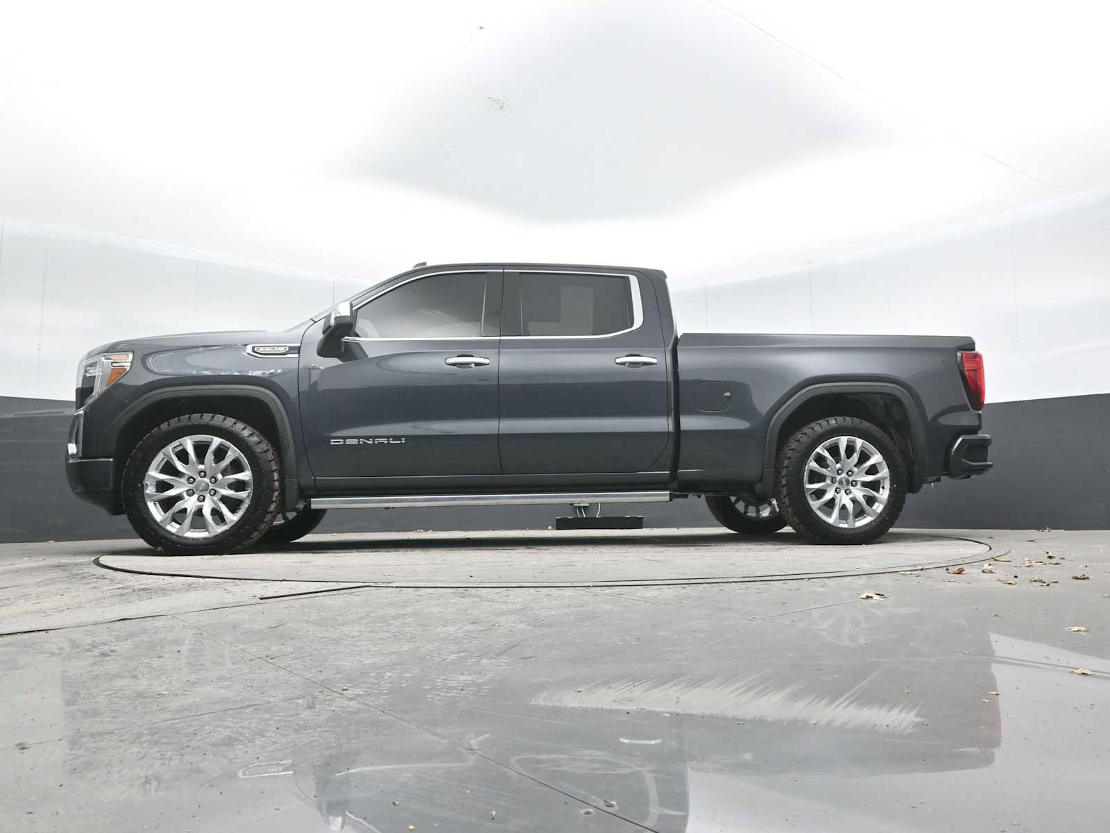Used 2021 GMC Sierra 1500 Denali w/ Denali Ultimate Package AWD/4WD image 26