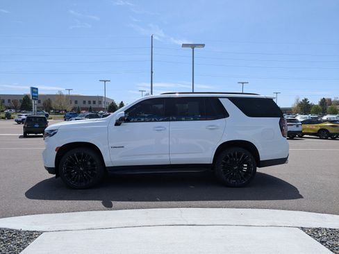 Certified 2022 Chevrolet Tahoe RST w/ Sport Performance Package AWD/4WD image 9