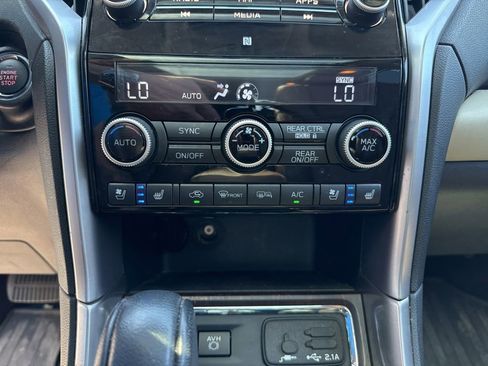 Used 2020 Subaru Ascent Touring w/ Popular Package #3 AWD/4WD image 15