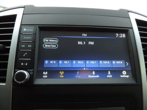 Used 2021 Nissan Frontier SV image 24