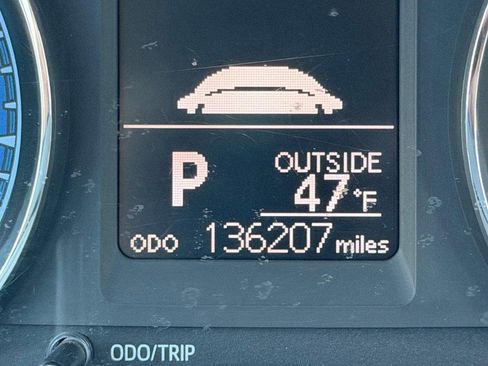 Used 2018 Toyota Corolla LE w/ Body Protection Package image 18