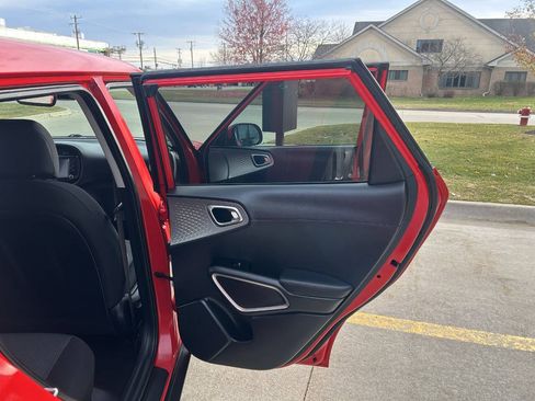 Used 2022 Kia Soul LX w/ Technology Package image 33