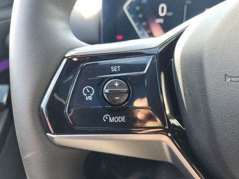 Used 2024 BMW i5 eDrive40i image 35